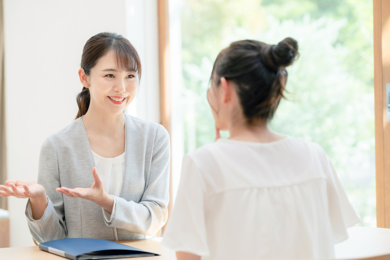接客や営業など近い距離でお仕事をされる方